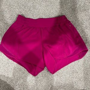 Hotty Hot LR Short 4” Lined never worn!!